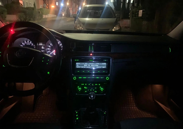 Skoda Superb cena 21900 przebieg: 360000, rok produkcji 2011 z Bytom małe 254